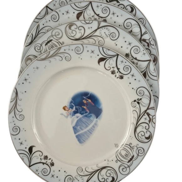 NEW set of 4 zrike disney princess ceramic dinner plates new cinderella